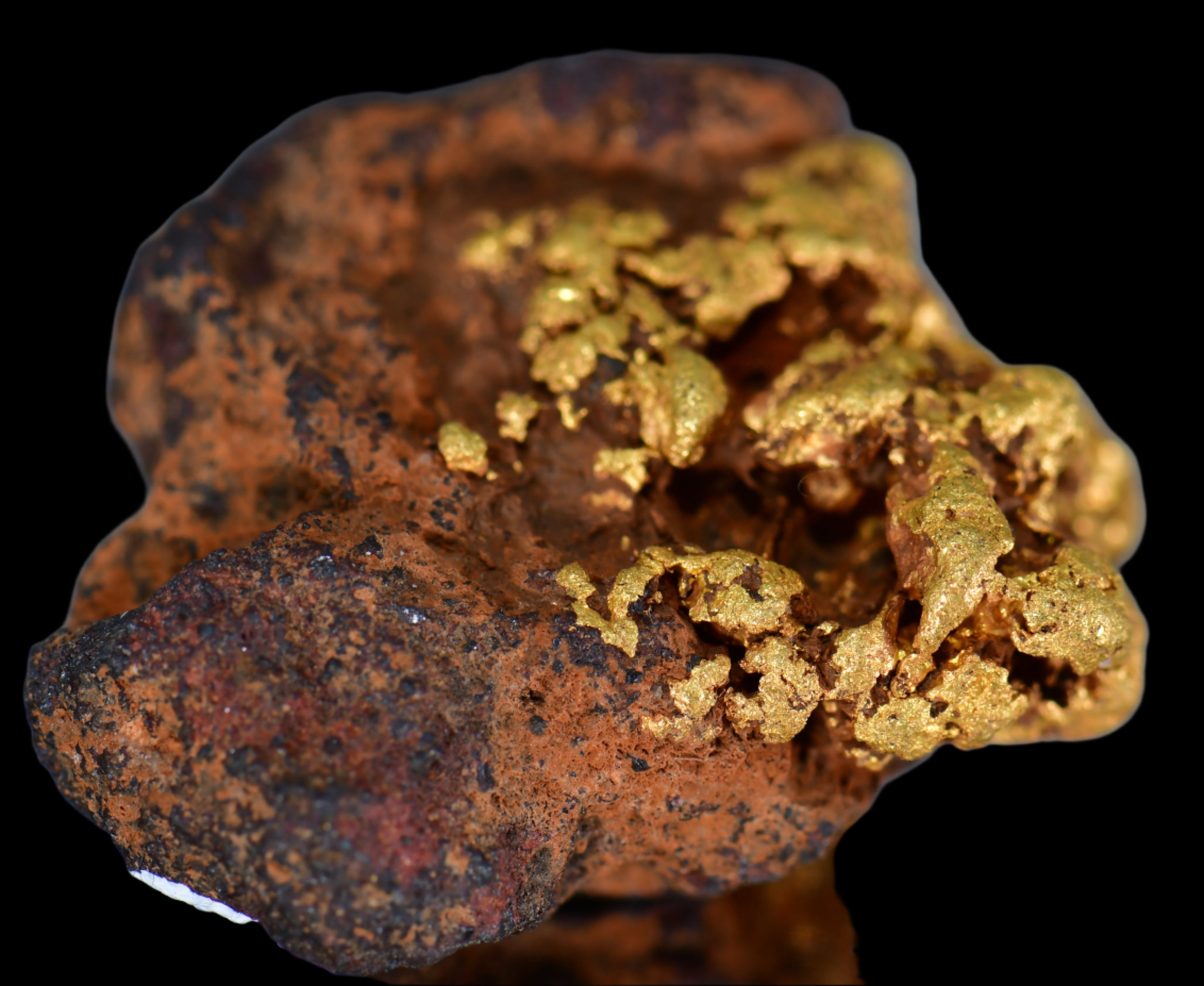 GOLD IN IRONSTONE (miniature)