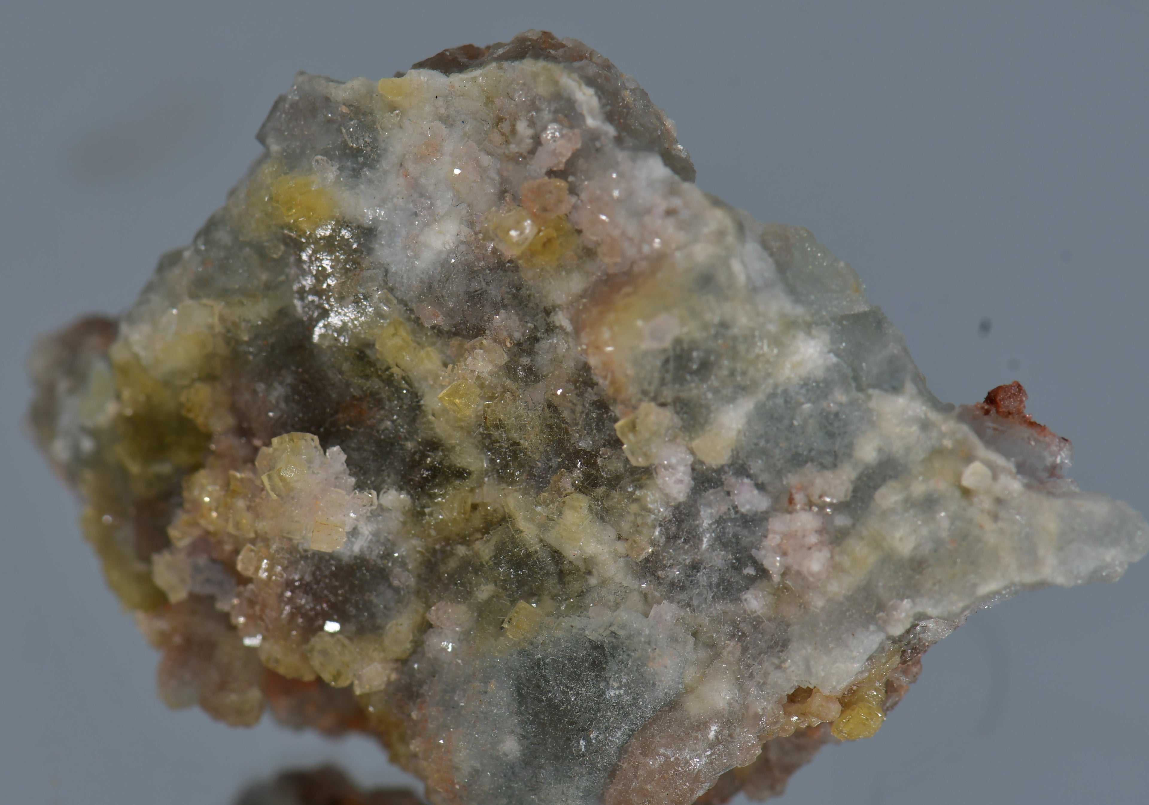 FLUORITE (miniature)