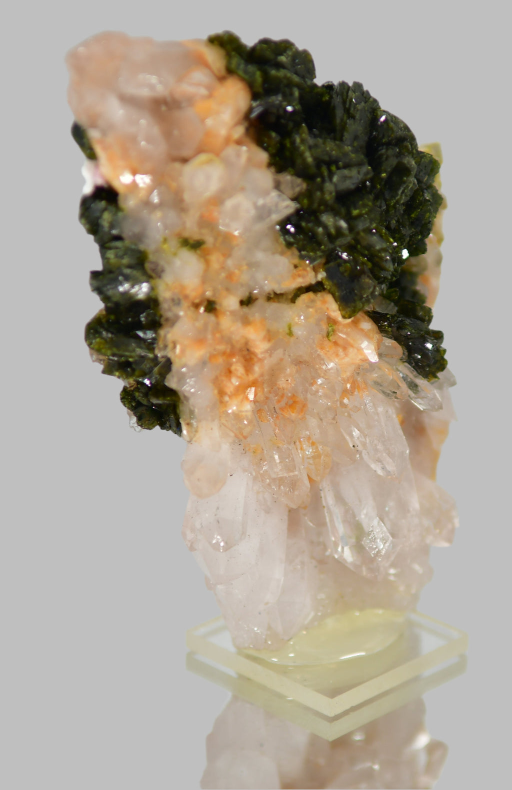 SPHALERITE, QUARTZ, MANGANOCALCITE (small cabinet)