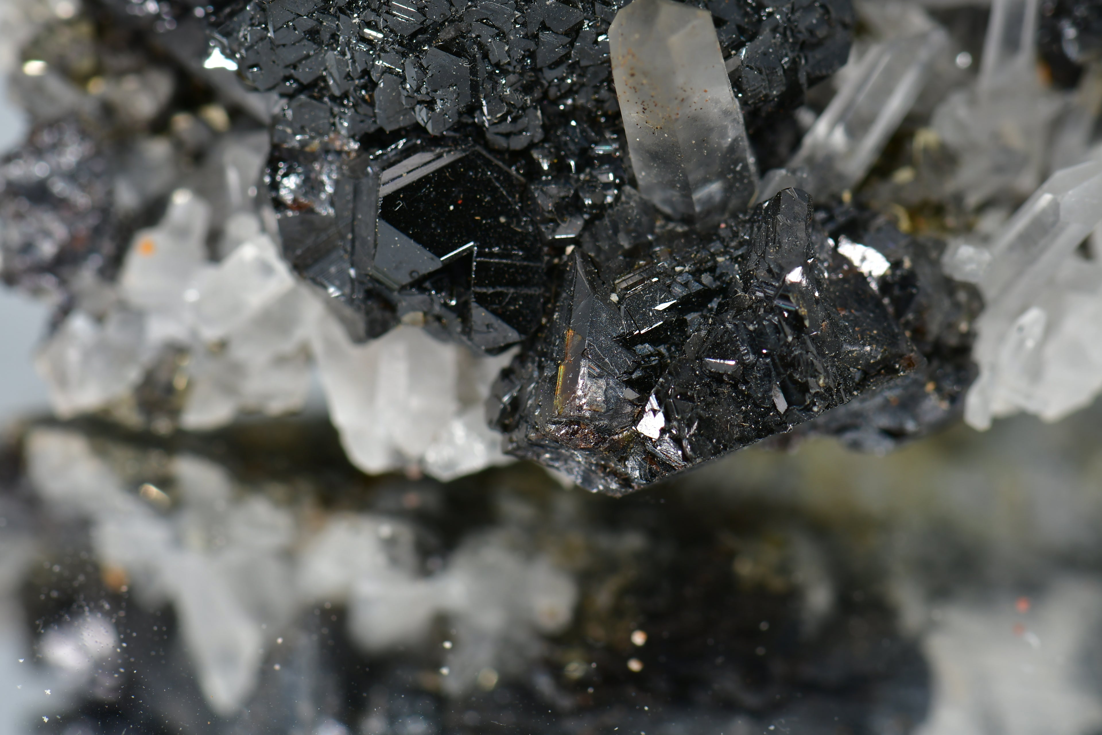 CHALCOPYRITE, QUARTZ, MANGANOCALCITE  CABINET