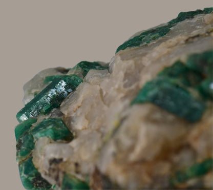 BERYL VAR. EMERALD