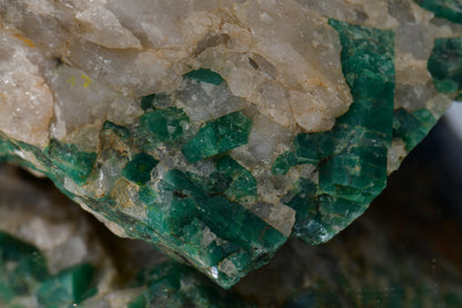 BERYL VAR. EMERALD