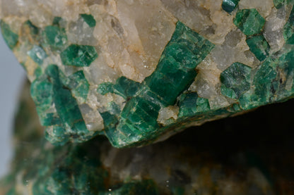 BERYL VAR. EMERALD