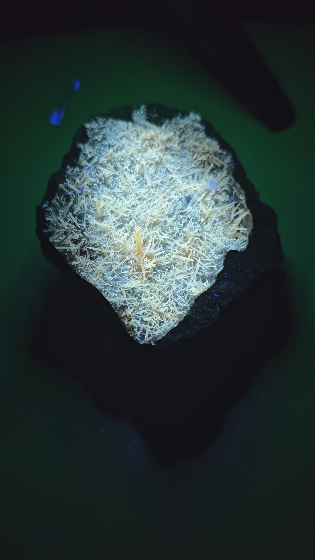 FERROAN CALCITE with CHABACITE-Ca